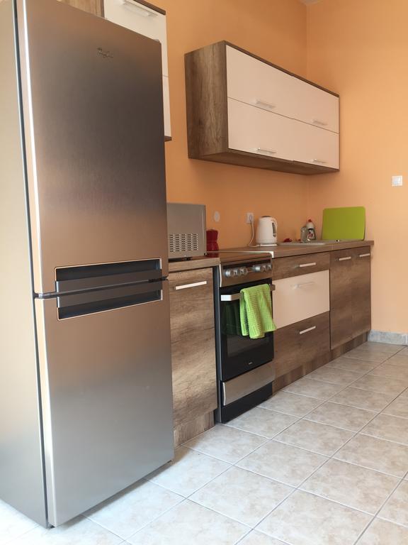 Palank Apartman Mosonmagyaróvár Extérieur photo